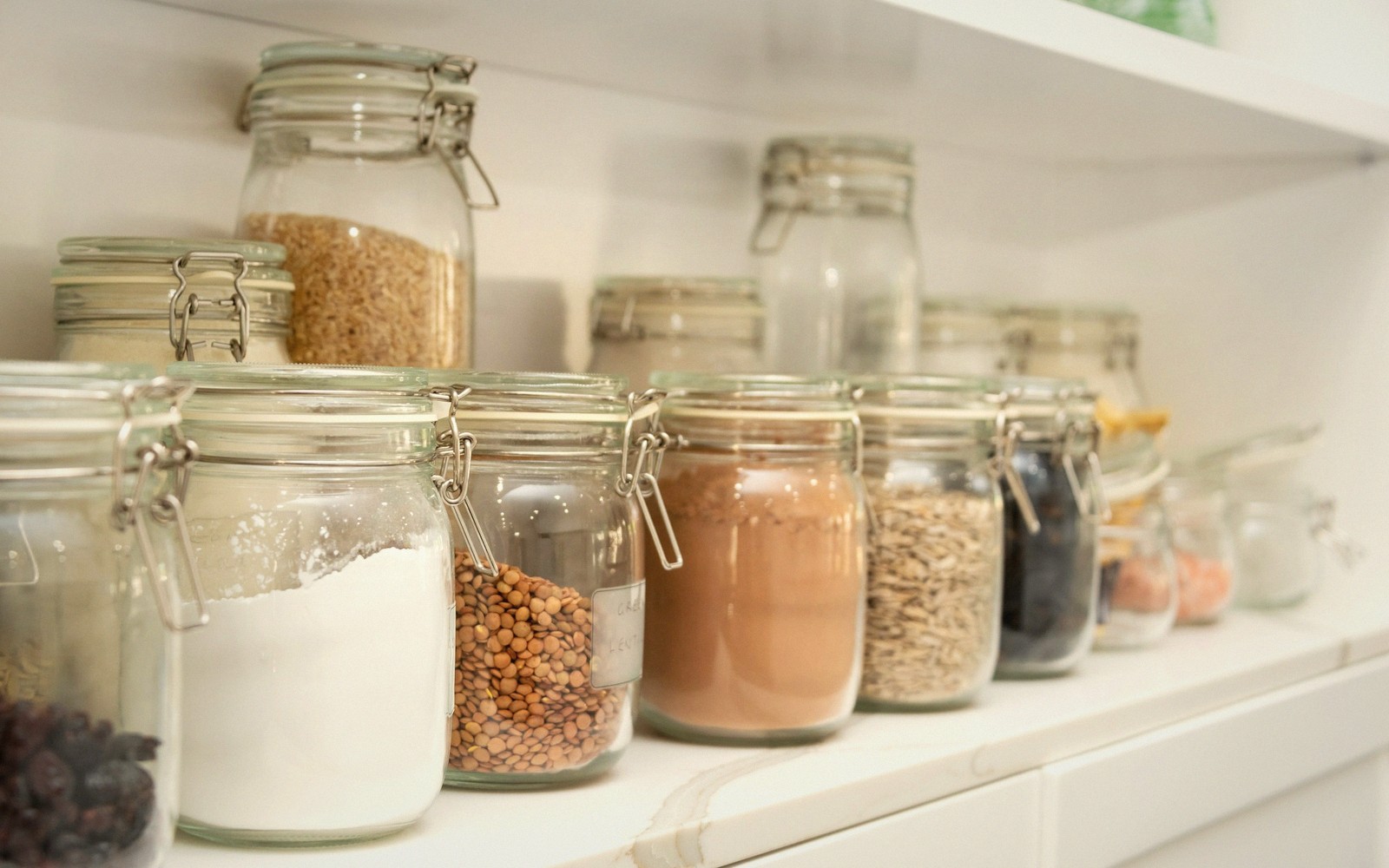The Weeknight Pantry: What to Keep